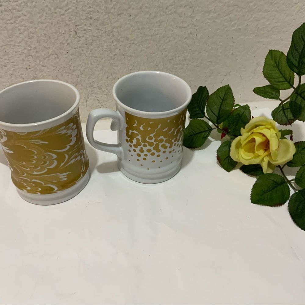 2 Signature Housewares Marbled Paper & cascade Coffee Mugs 2014 Room Creative